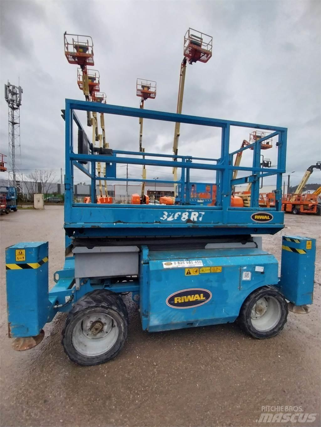 Genie GS3268RT Saxliftar