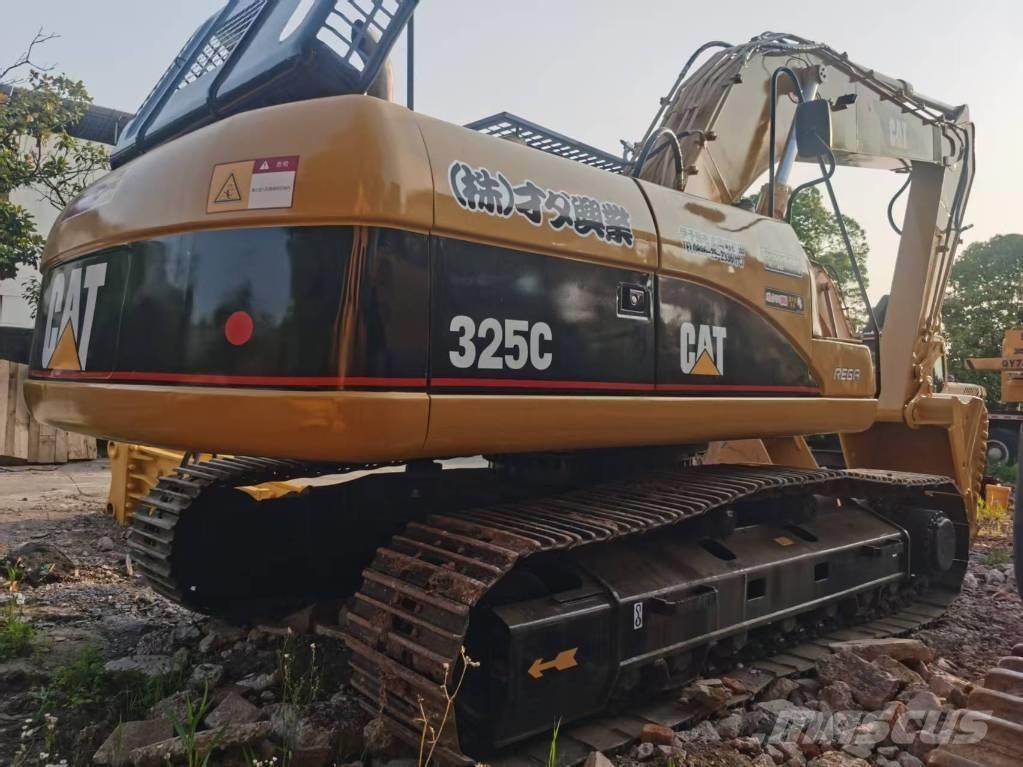 CAT 325 C Bandgrävare