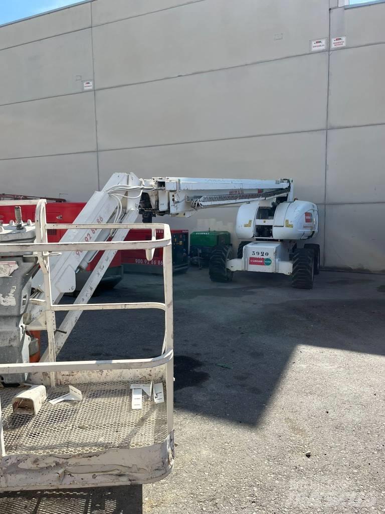 JLG 860 SJ Teleskop bomliftar