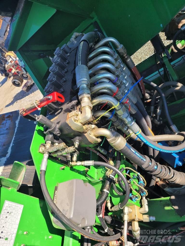 John Deere 853 Fällare-läggare