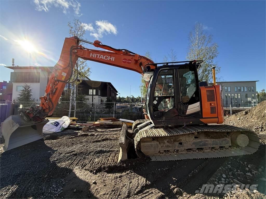 Hitachi ZX135 US-6 Bandgrävare