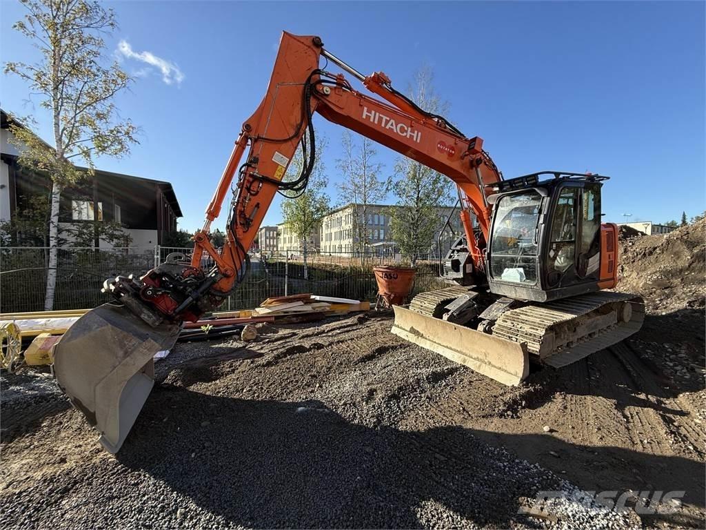 Hitachi ZX135 US-6 Bandgrävare