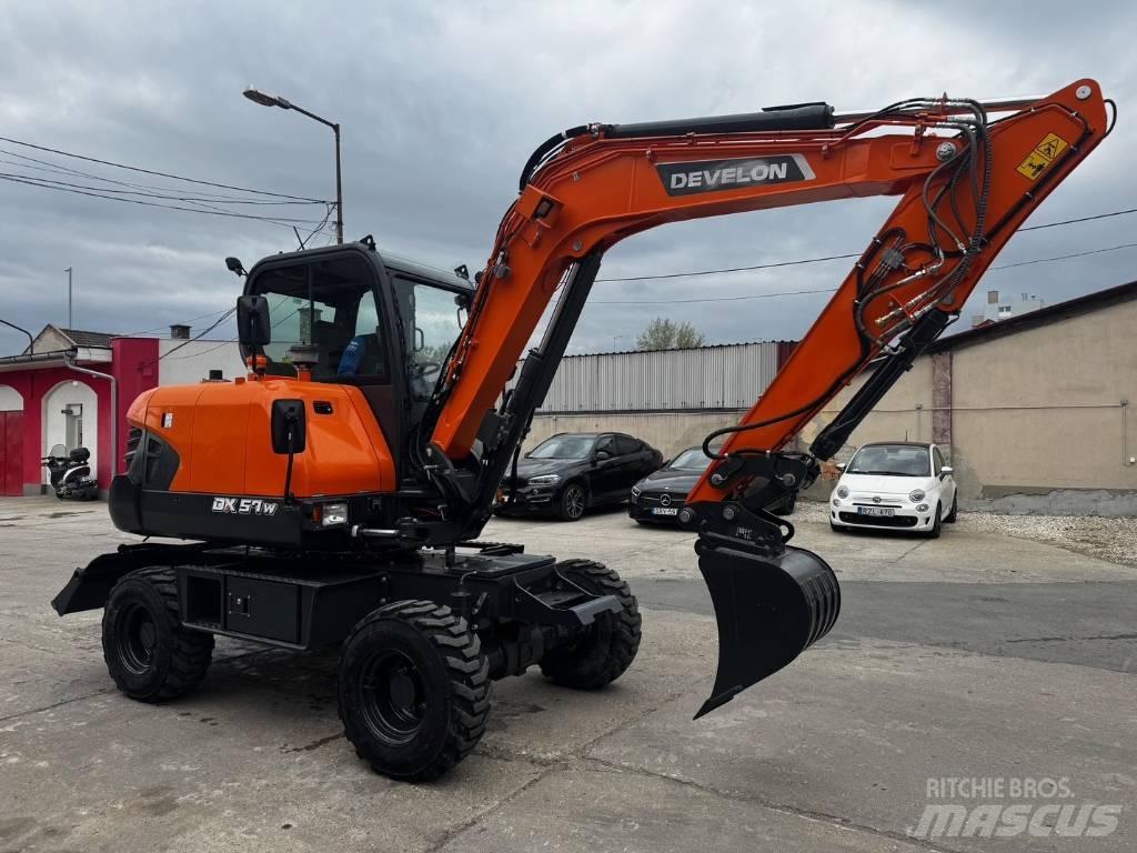 Develon DX 57 W-7 Hjulgrävare