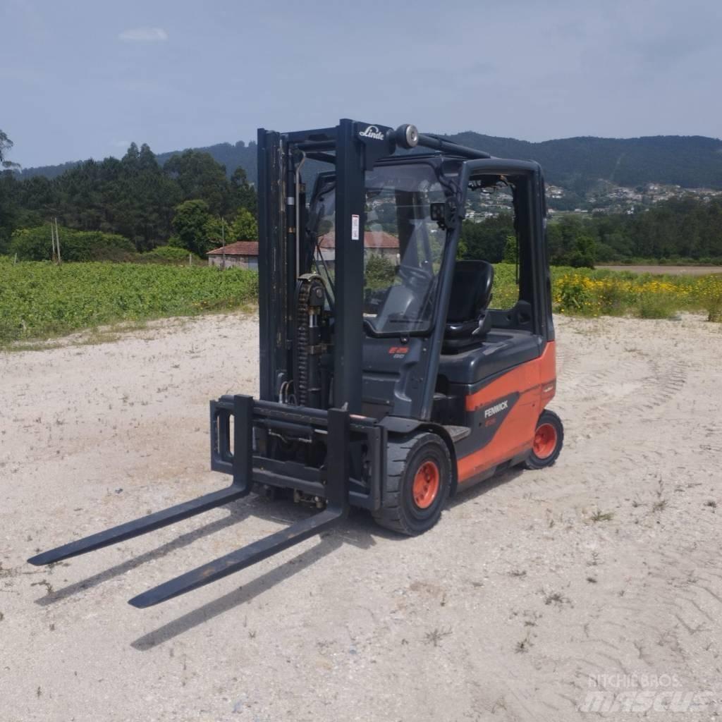 Linde E 25 Elmotviktstruckar