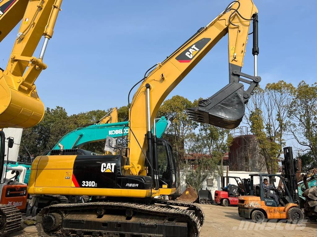 CAT 330 D Bandgrävare