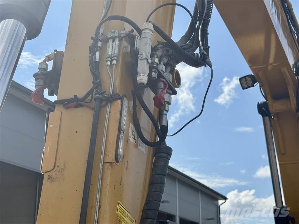 CAT 310 Midigrävmaskiner 7t - 12t