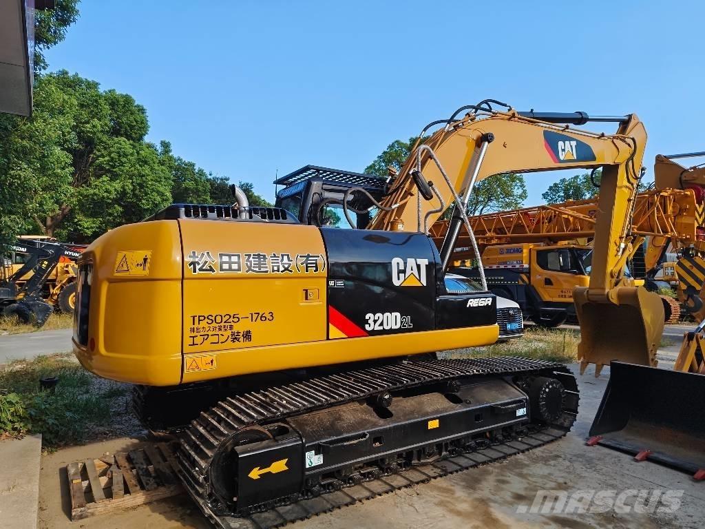 CAT 320 D2 L Bandgrävare