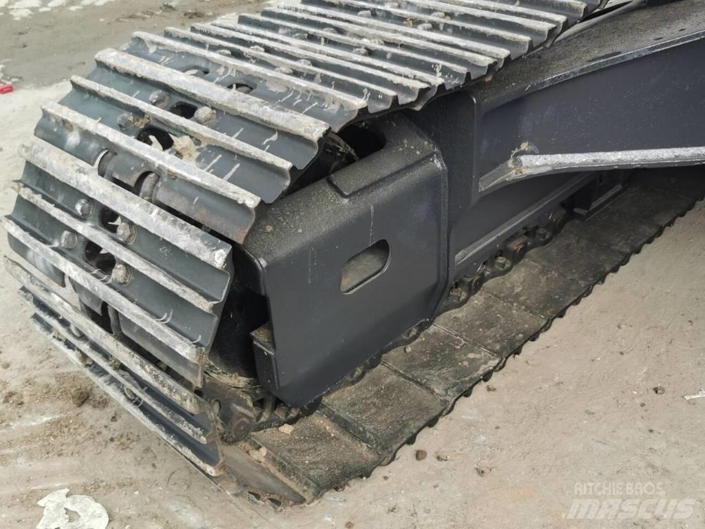 Doosan DX 225 LC Bandgrävare