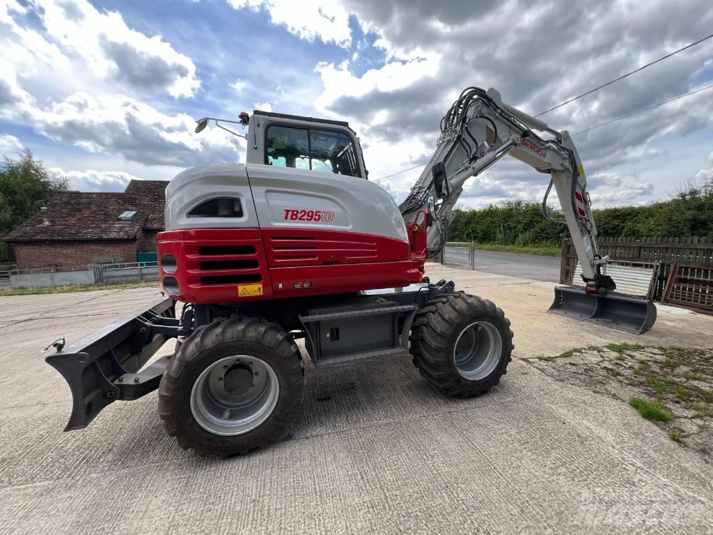 Takeuchi 295w Hjulgrävare