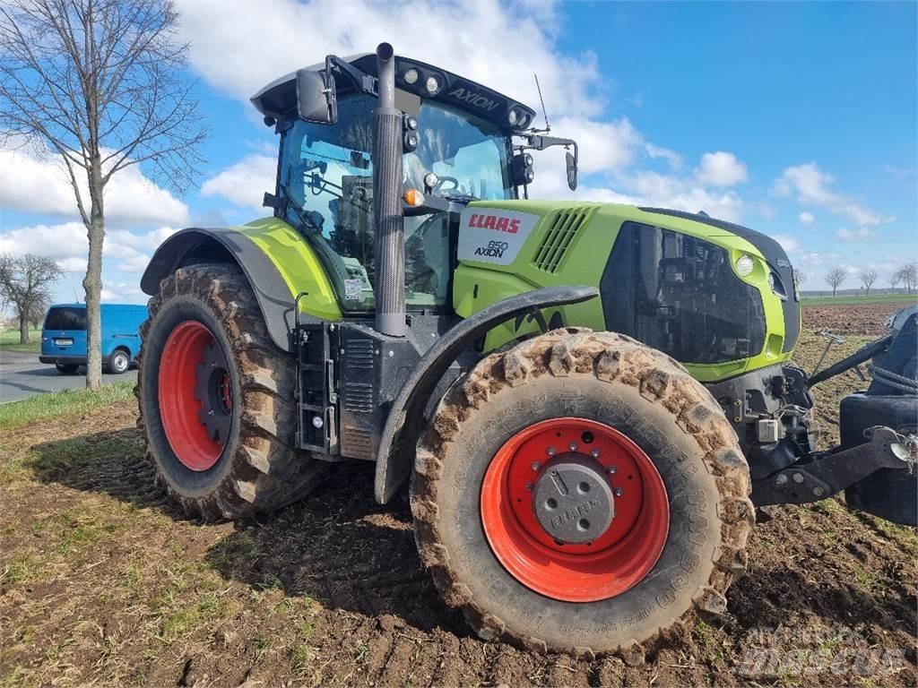 CLAAS Axion 850 Traktorer