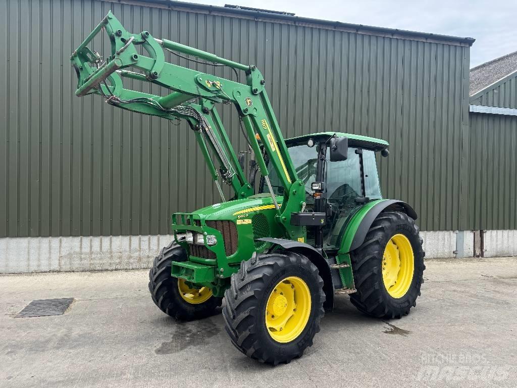 John Deere 5100 R Traktorer