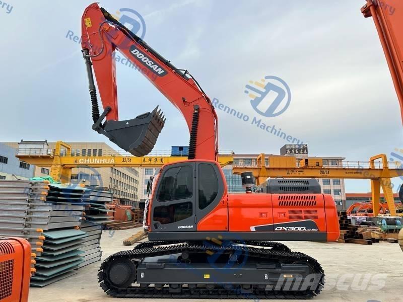 Doosan DX 300LC-9C Bandgrävare