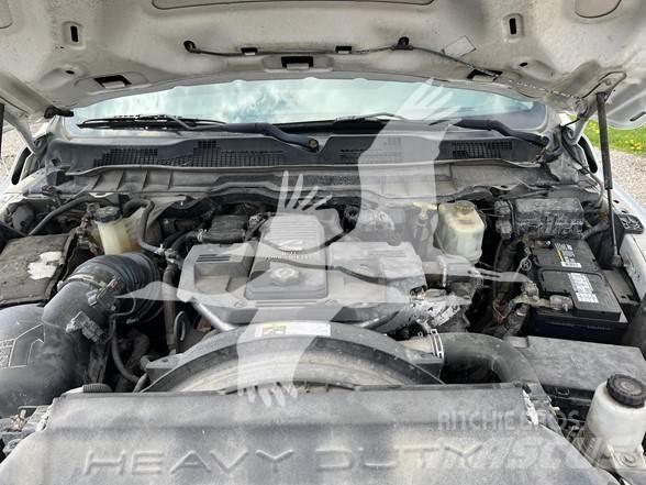 RAM 5500 SLT Flakbilar