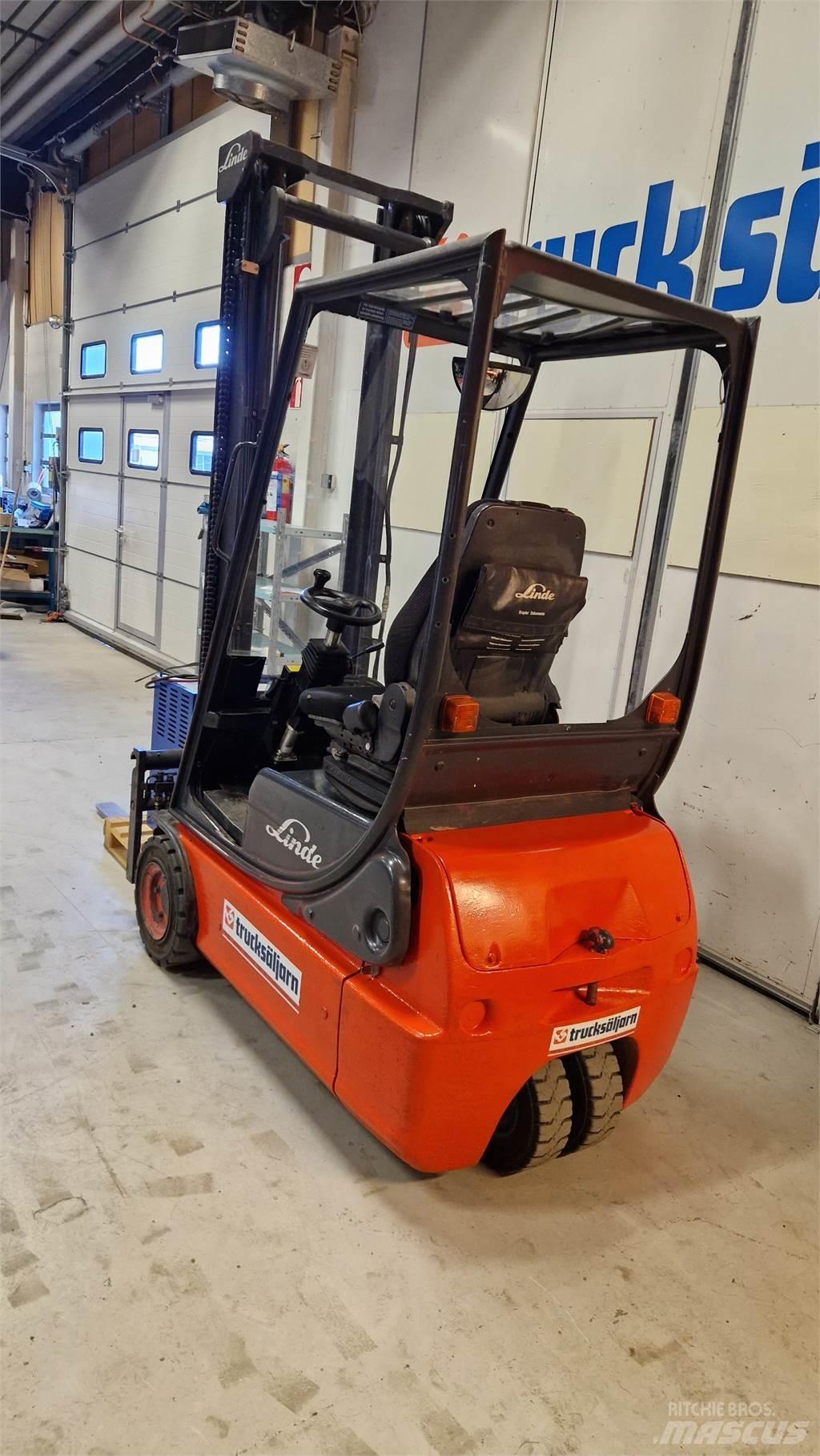 Linde E16C -02 Elmotviktstruckar