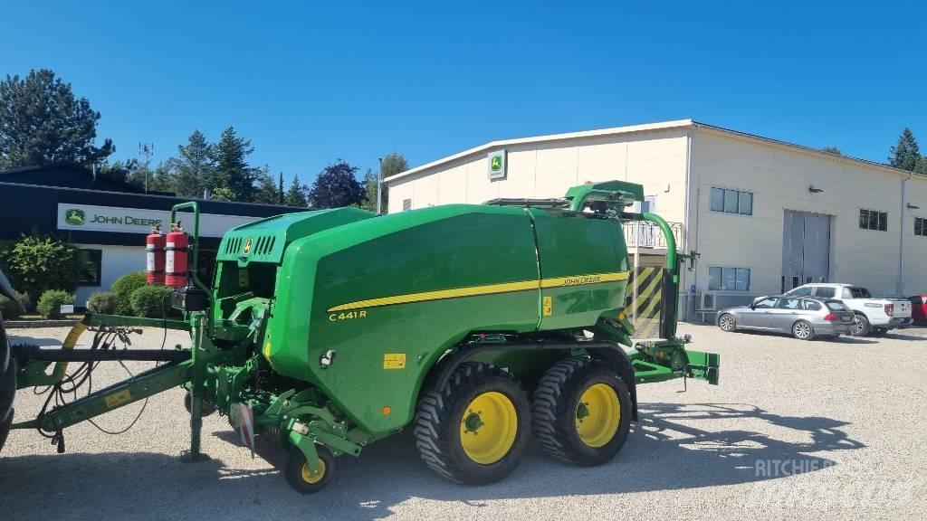 John Deere C441R Rundbalspressar