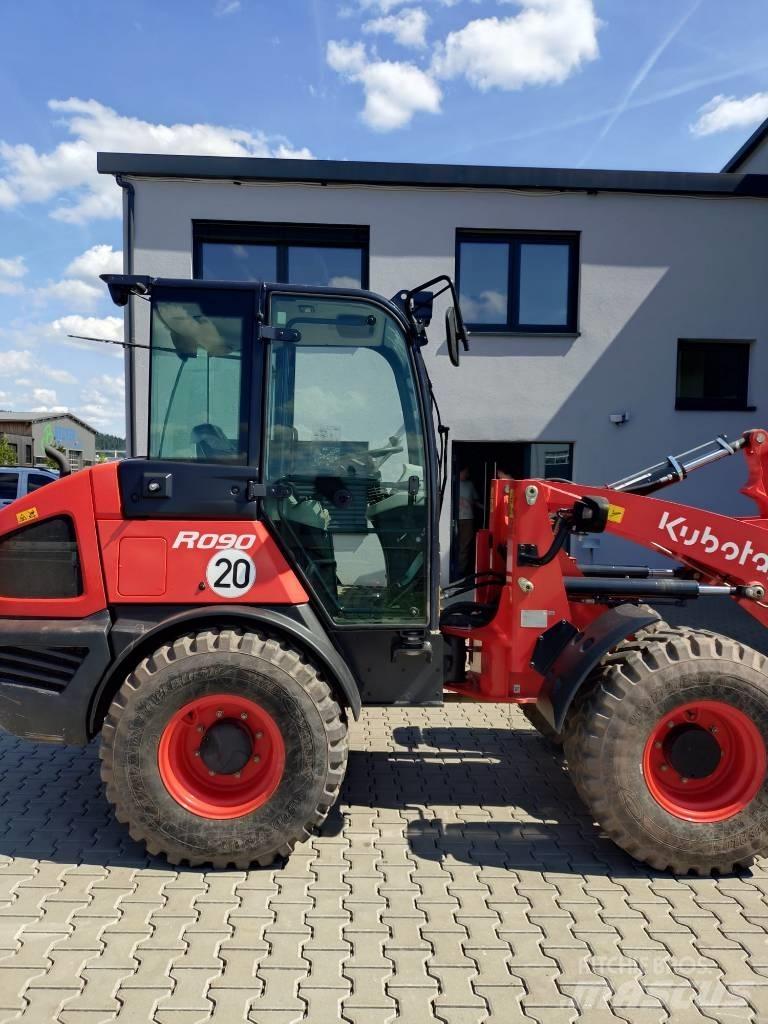 Kubota R 090 Hjullastare