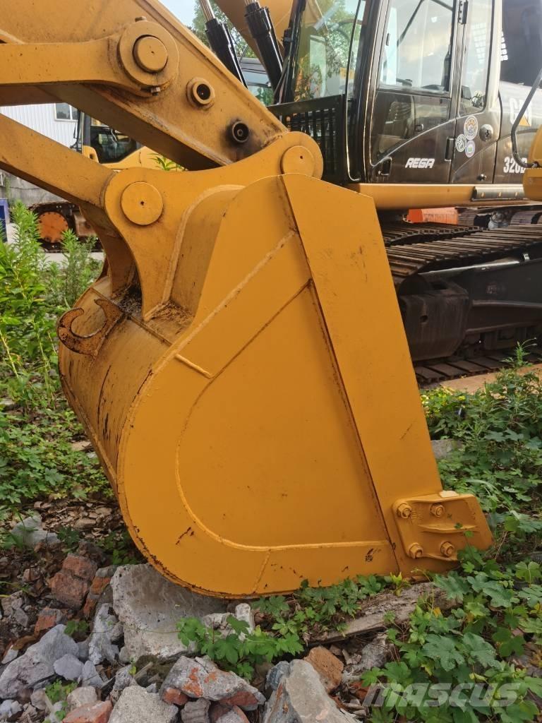 Komatsu PC 220-7 Bandgrävare