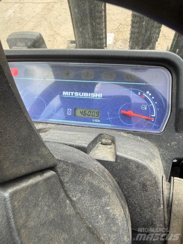 Mitsubishi FG 30 Gasolmotviktstruckar