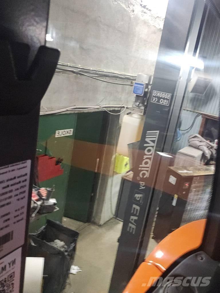 Hitachi ZX 95 W-7 Hjulgrävare