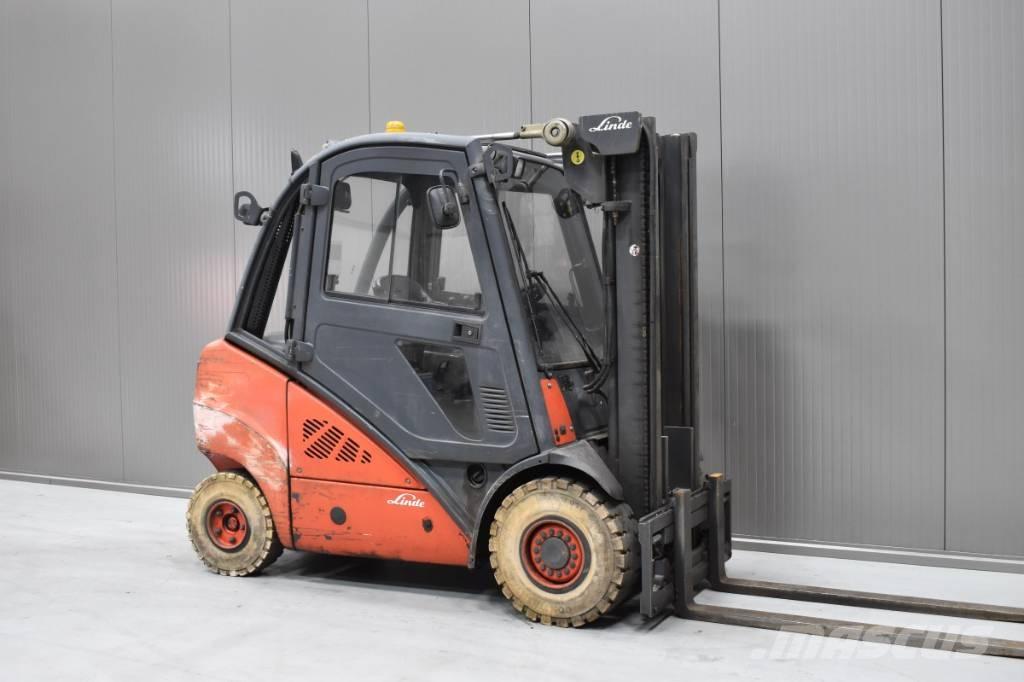 Linde H 25 D - 01 Dieselmotviktstruckar