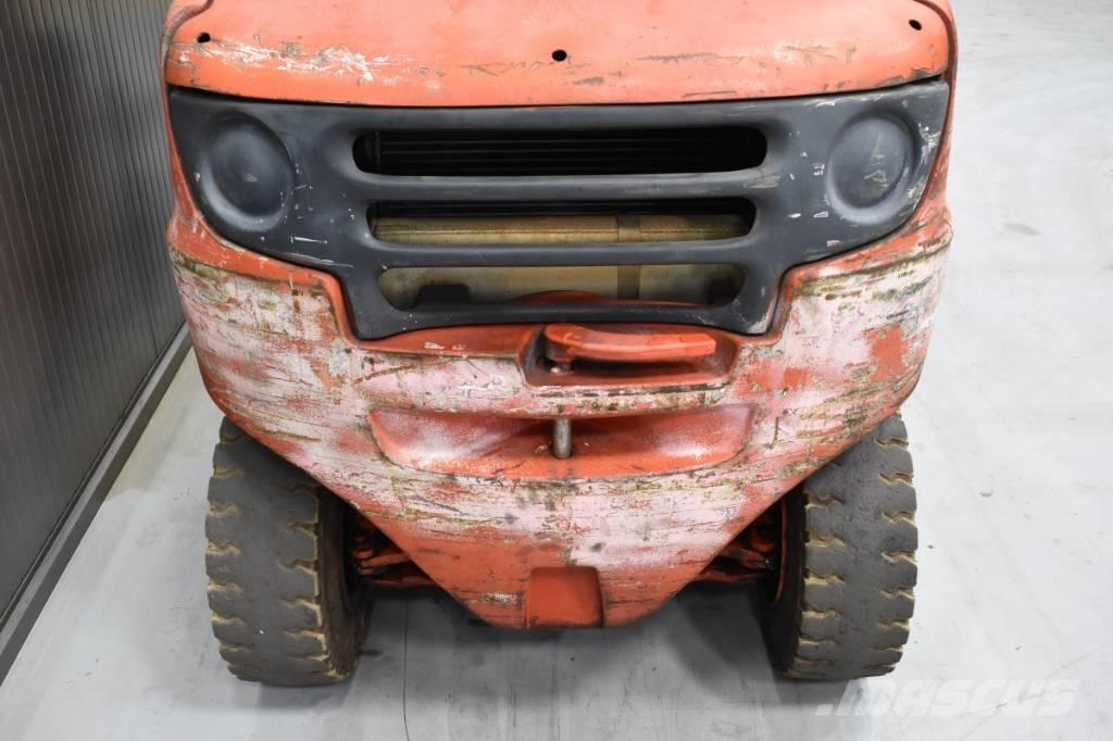 Linde H 25 D - 01 Dieselmotviktstruckar