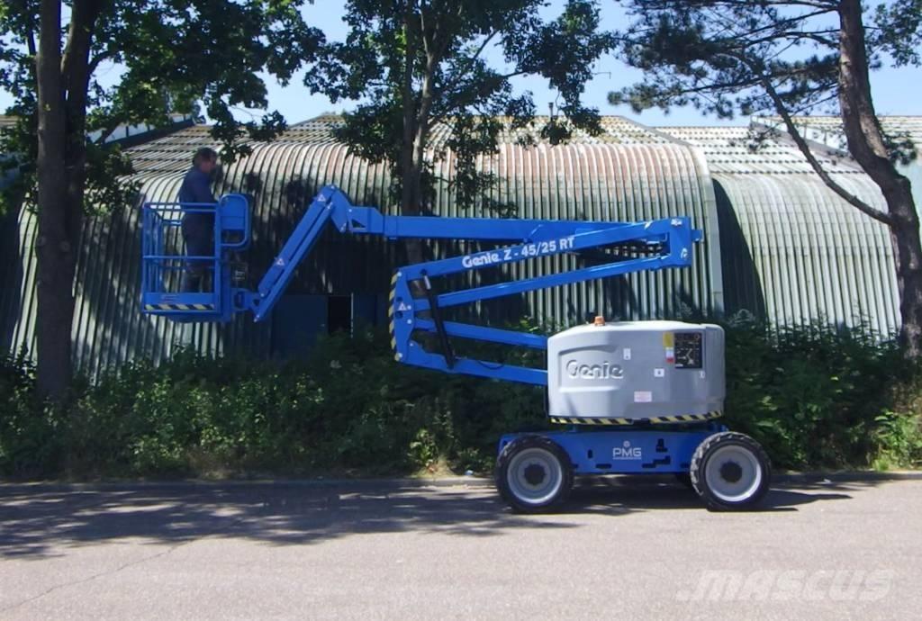 Genie Z45/25JRT Bomliftar