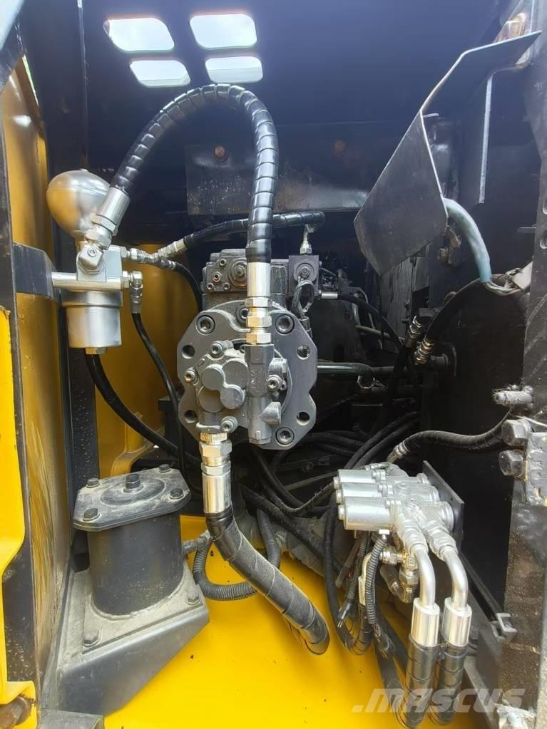 Sumitomo SH120 Bandgrävare