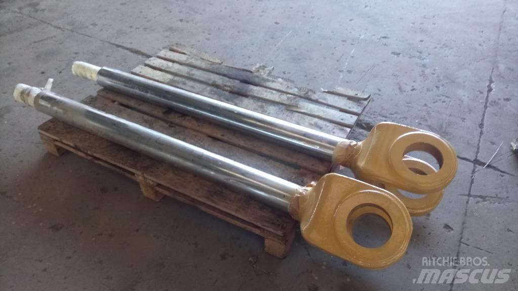 CAT 988 B Hydraulik