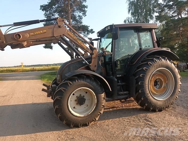 Valtra N 141 Traktorer
