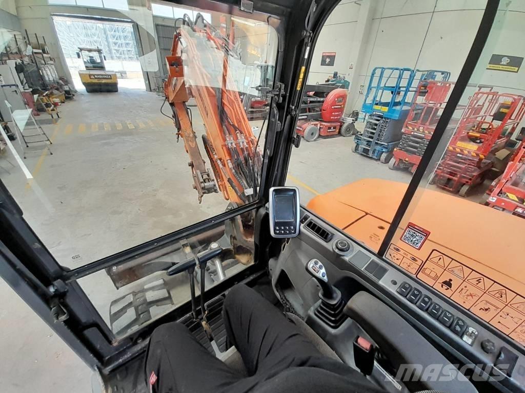 Develon DX 85 R-7 Midigrävmaskiner 7t - 12t