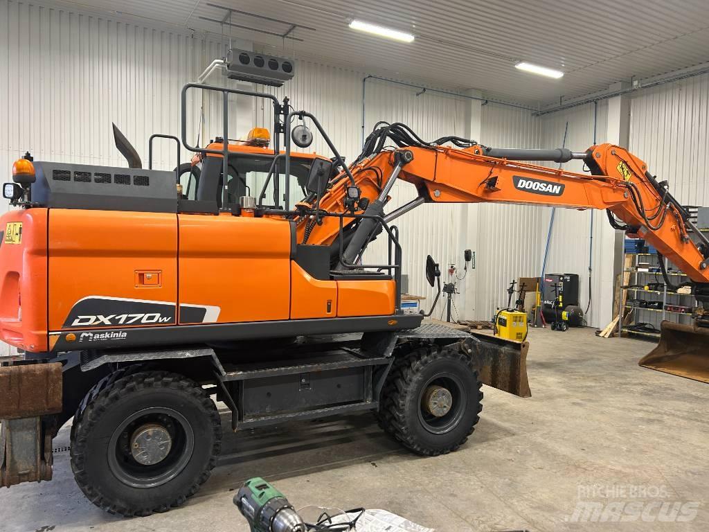 Doosan DX170W-5 Hjulgrävare