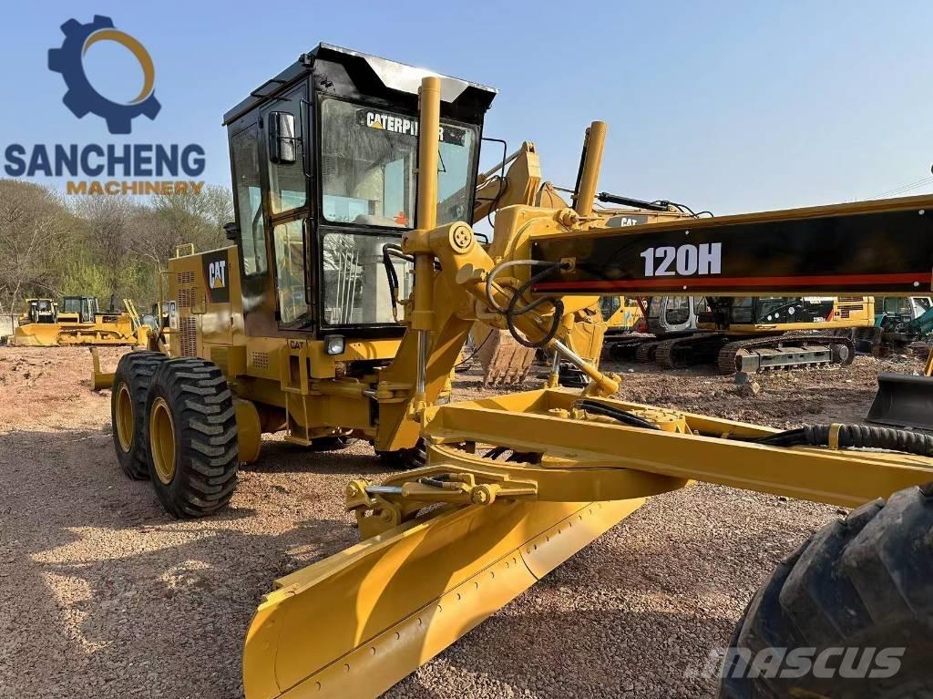 CAT 120H Väghyvlar