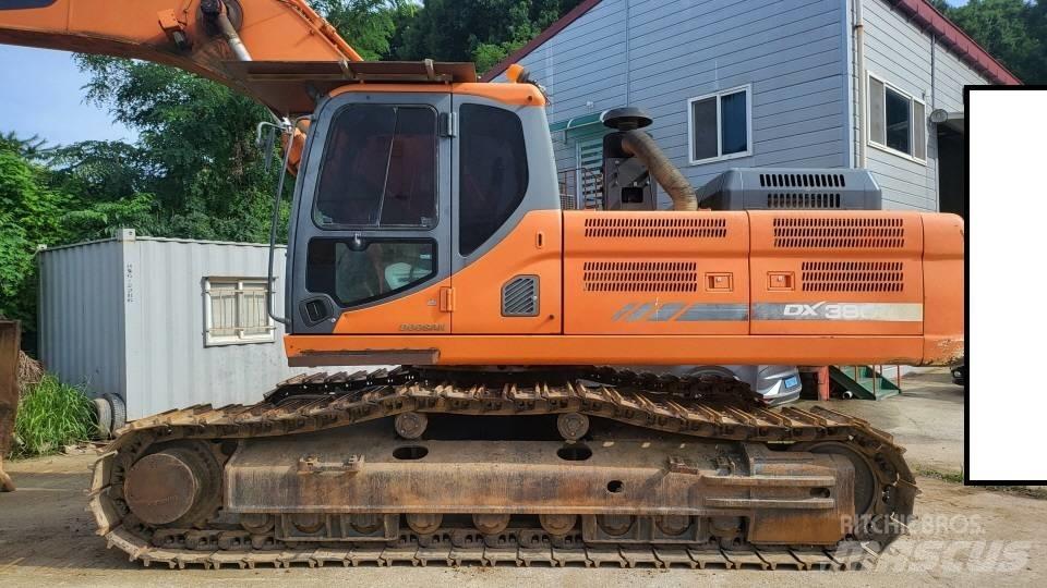 Doosan DX 380 LC-3 Bandgrävare