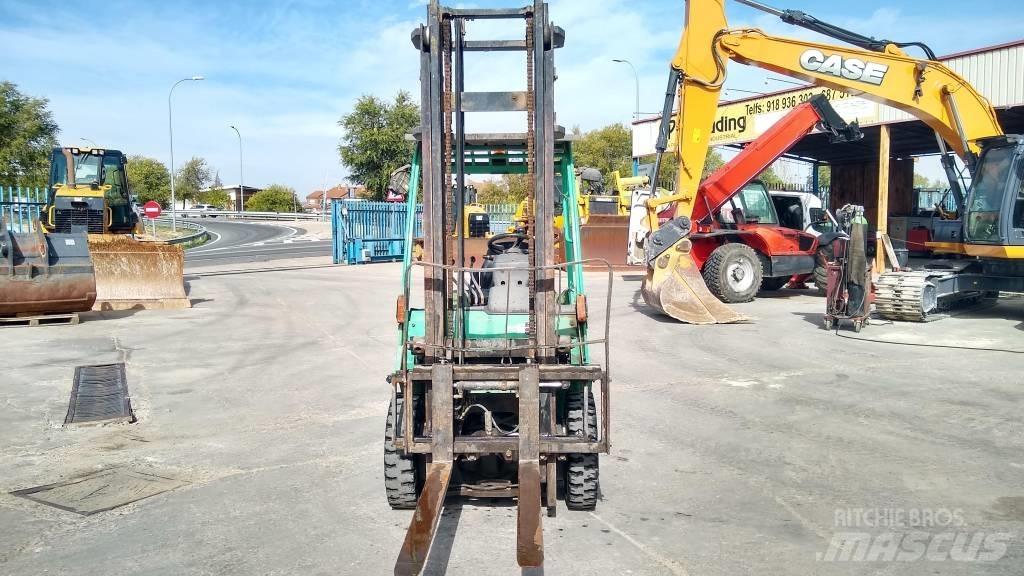 Mitsubishi FD 25 N Dieselmotviktstruckar