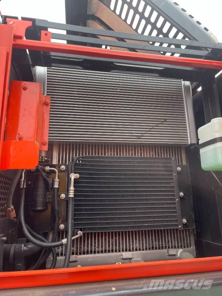 Doosan DX225LCA Bandgrävare