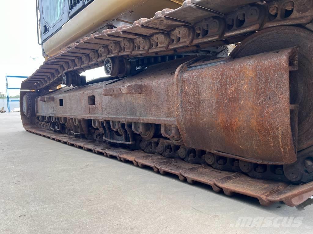CAT 330F L Bandgrävare