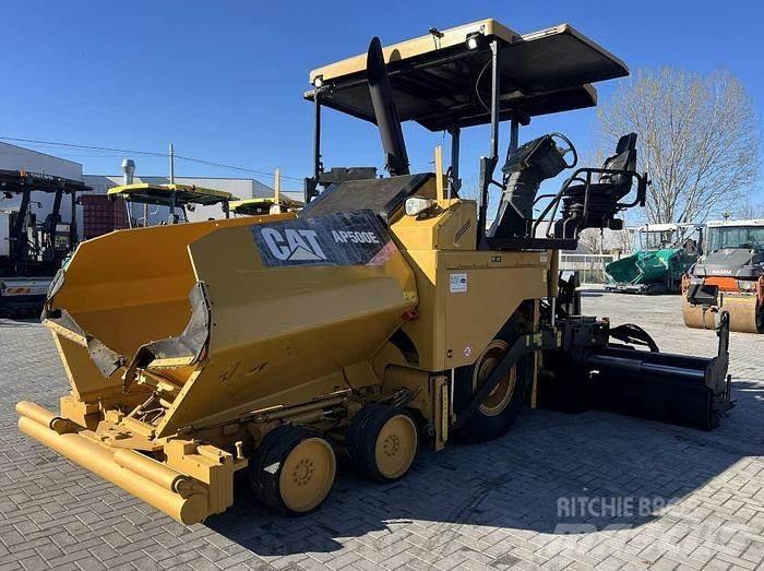CAT AP 500E Asfaltsläggningsmaskiner