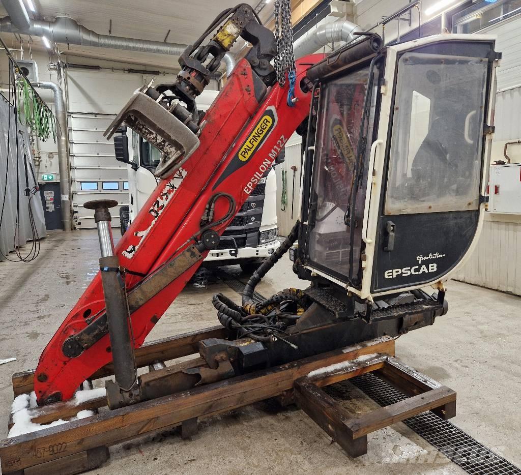 Epsilon M12 Z Skogskranar