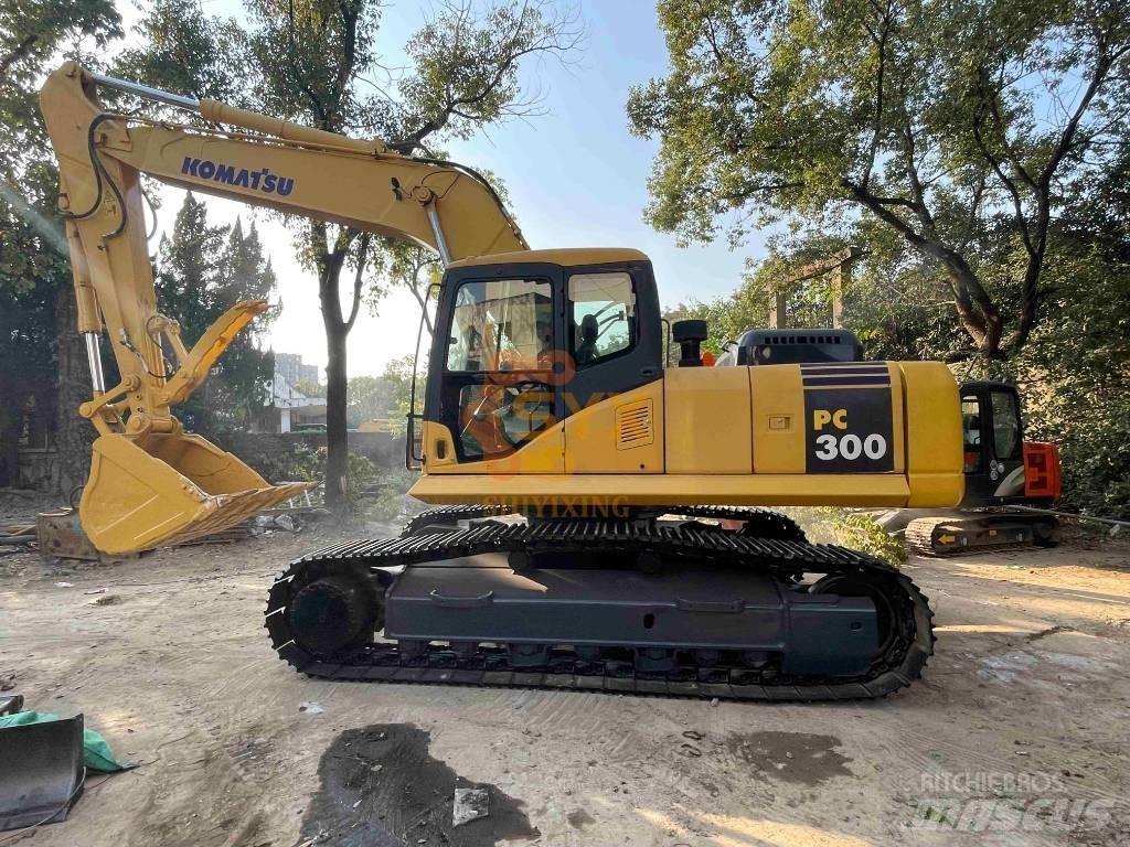 Komatsu PC 300 Bandgrävare