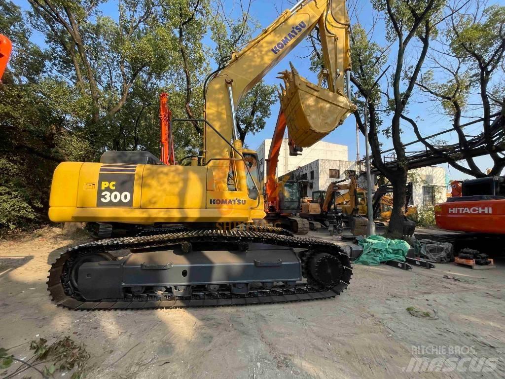 Komatsu PC 300 Bandgrävare