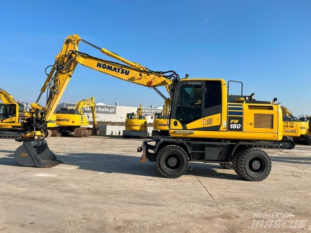 Komatsu PW 180-11 Hjulgrävare