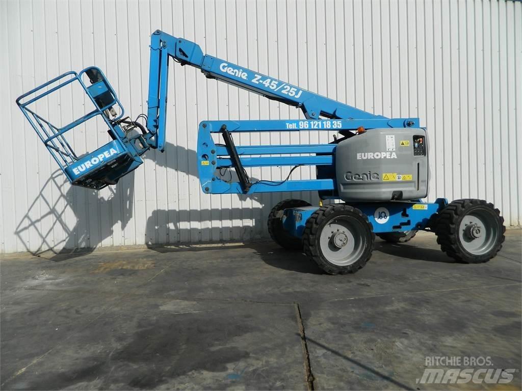 Genie Z45 25J Bomliftar