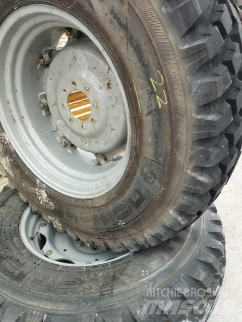 Nokian 440/80X30 Däck, hjul och fälgar