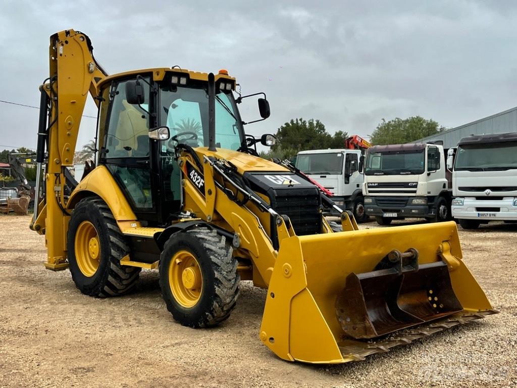 CAT 432 F Grävlastare