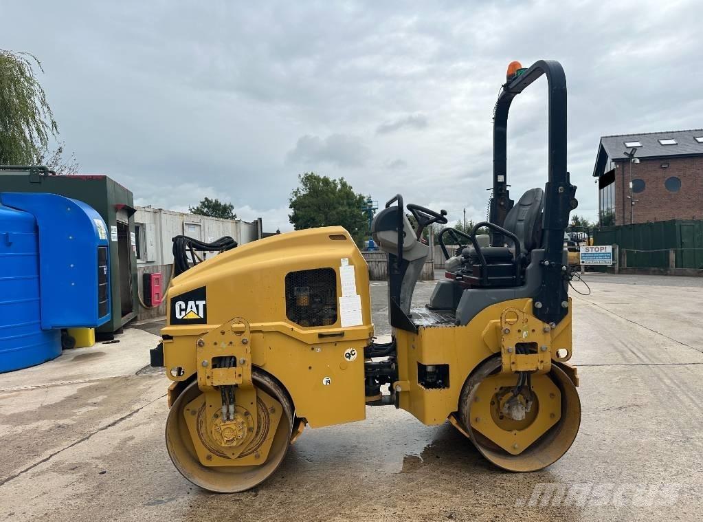 CAT CB 2.7 Tvåvalsvältar