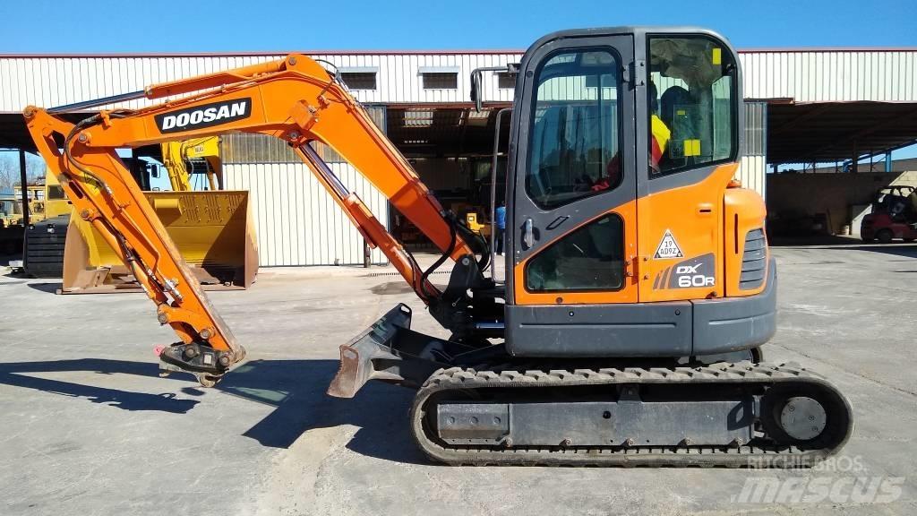 Doosan DX 60 R Minigrävare < 7t
