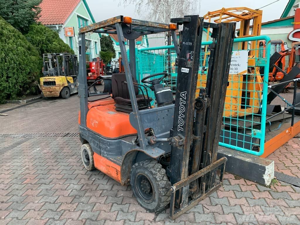 Toyota 6 FGF 15 Gasolmotviktstruckar