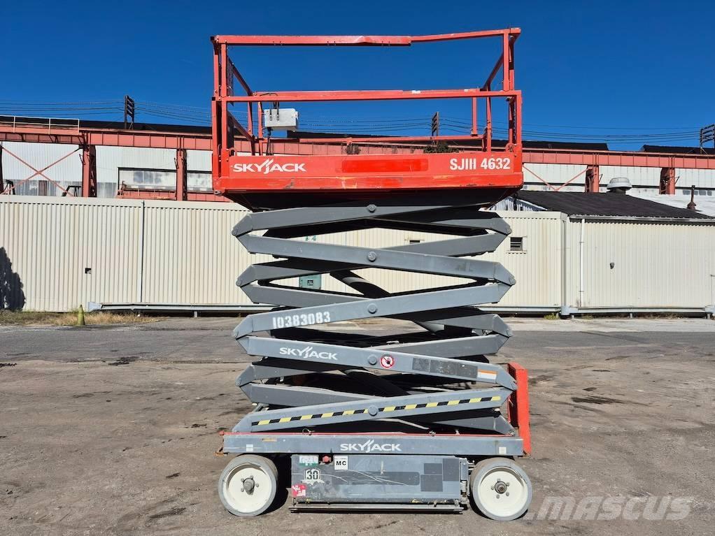 SkyJack SJ 4632 Saxliftar