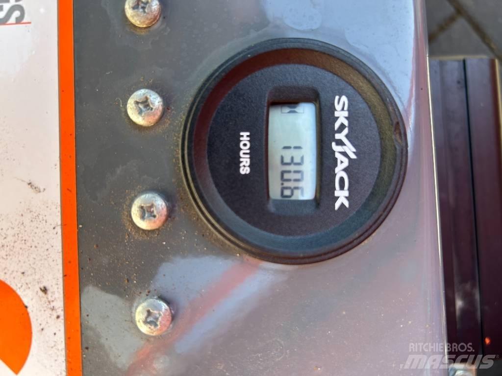 SkyJack SJ III 4632 Saxliftar