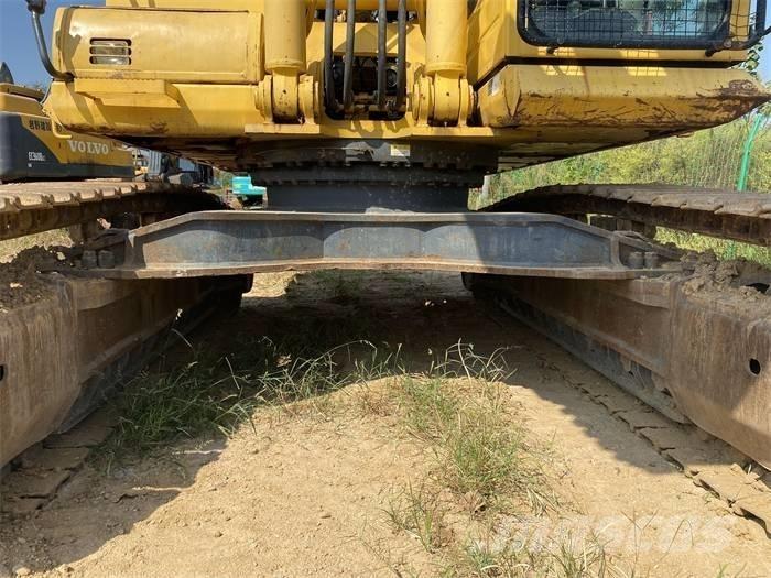 Komatsu PC450-8 Bandgrävare